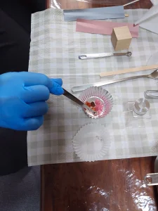 リップの色づくりの様子